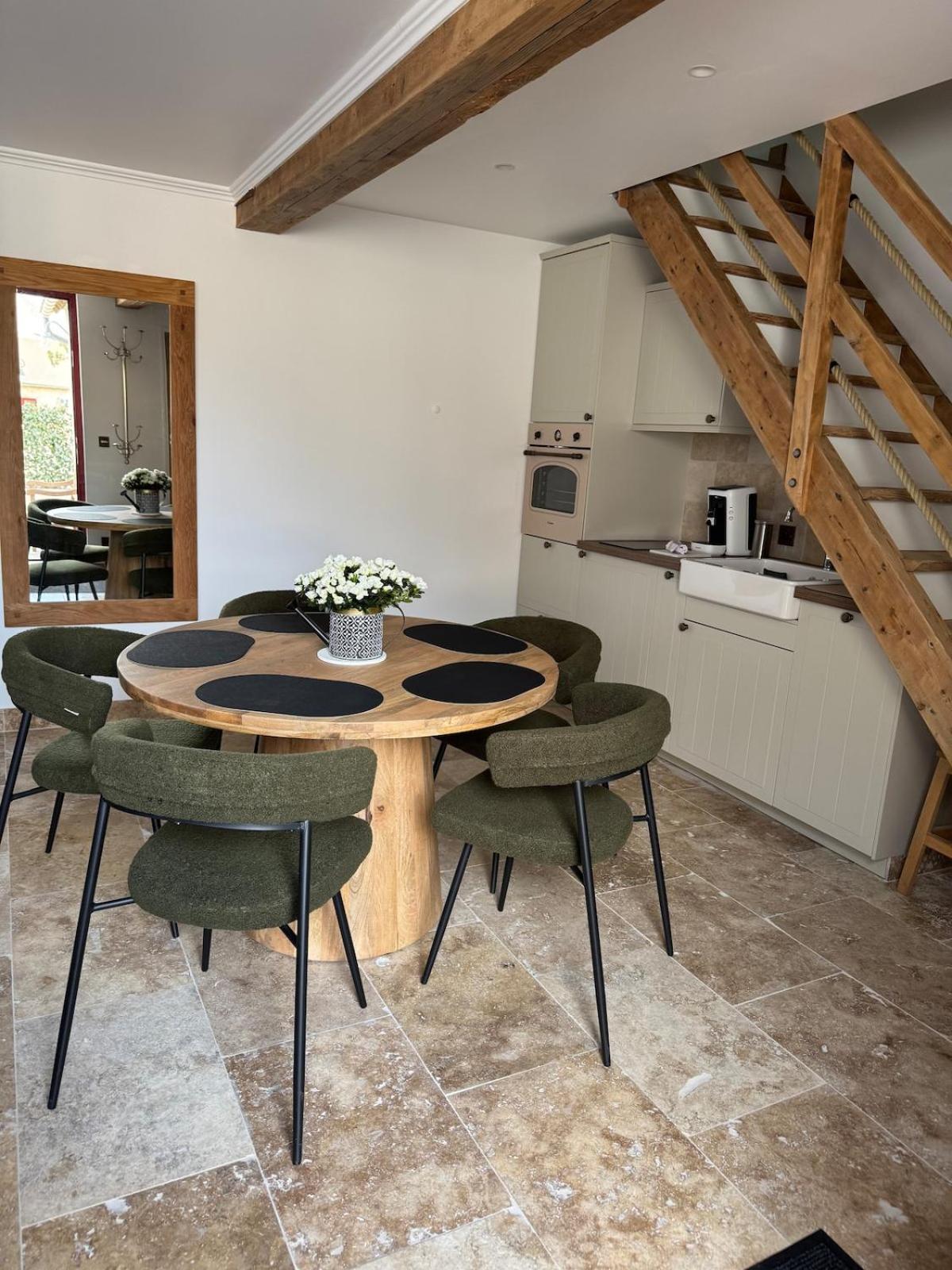 Le Cottage Maisonnette Dans Corps De Ferme Ollainville Eksteriør billede